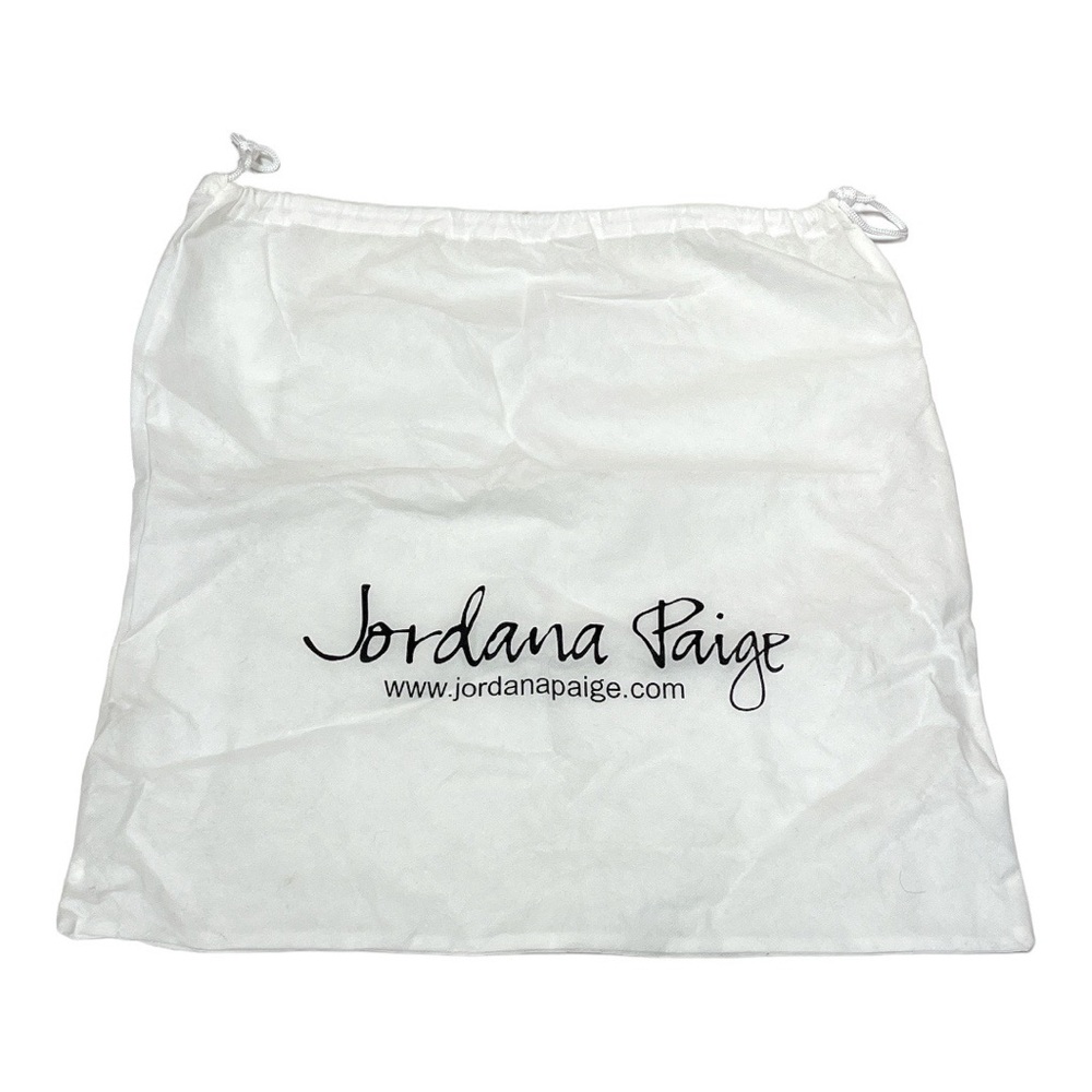 Jordana Paige Dust Cover Bag White